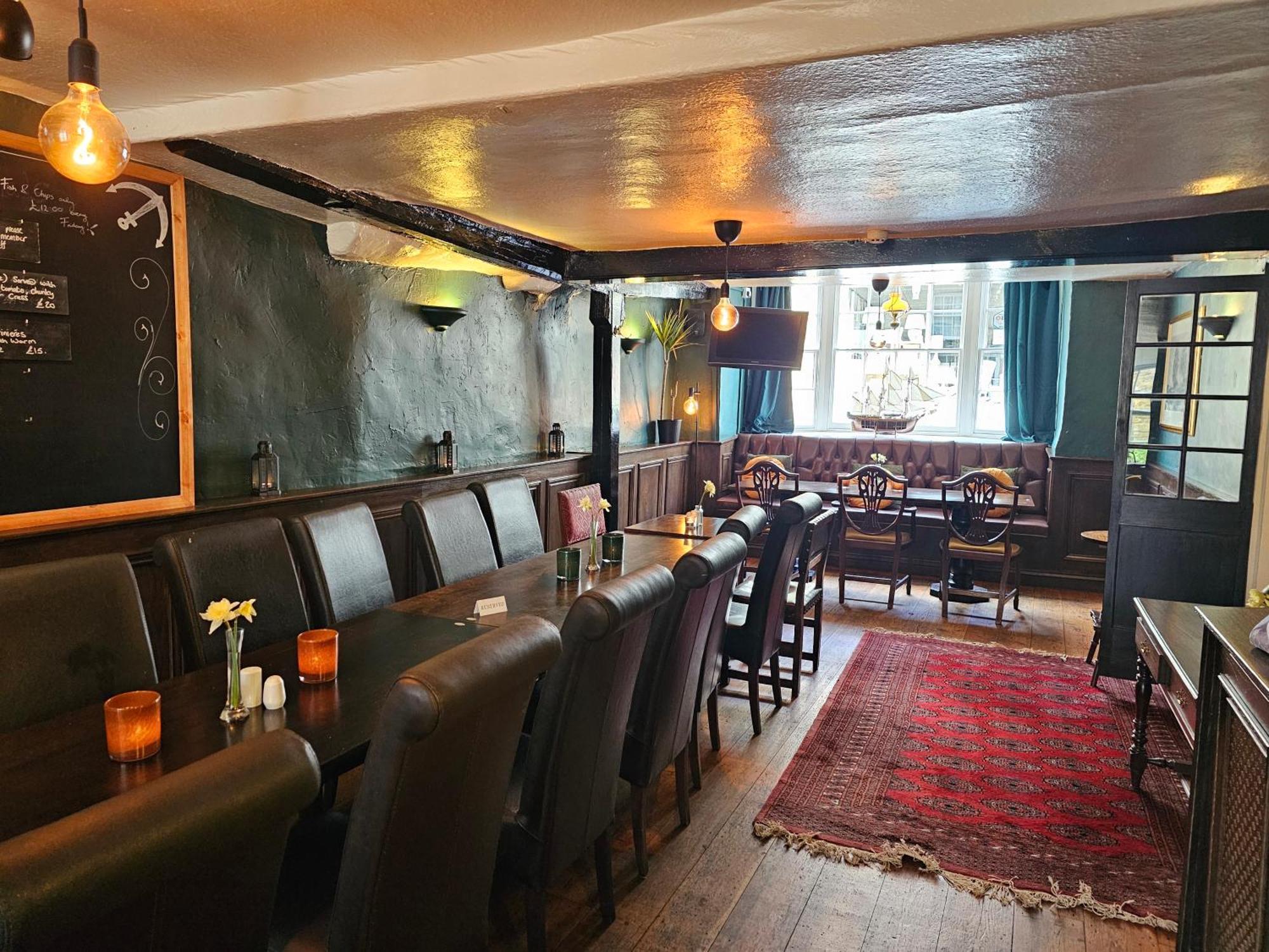 The Ship Inn Oundle Exterior photo